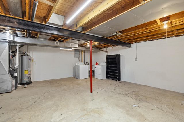 39259 N Blom Drive, Harrison Township, MI 48045