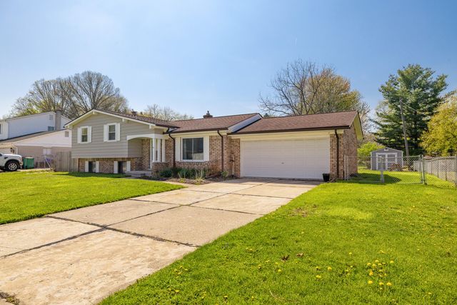 39259 N Blom Drive, Harrison Township, MI 48045