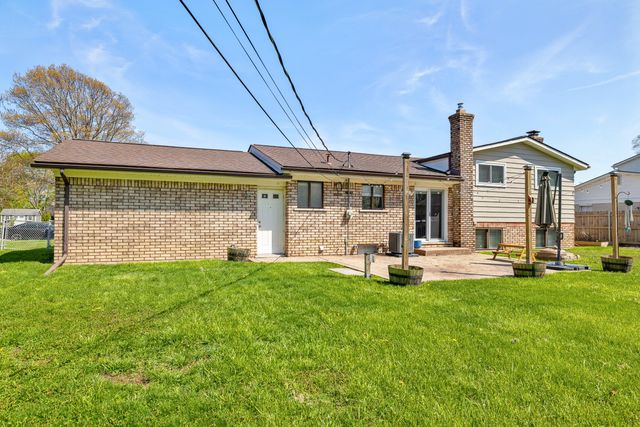 39259 N Blom Drive, Harrison Township, MI 48045