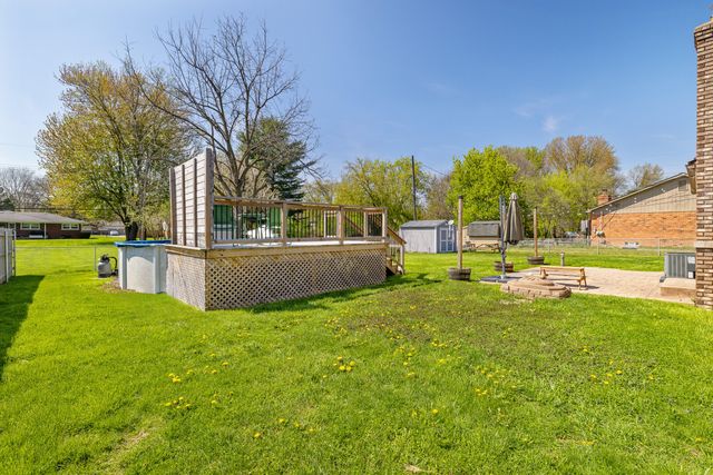 39259 N Blom Drive, Harrison Township, MI 48045