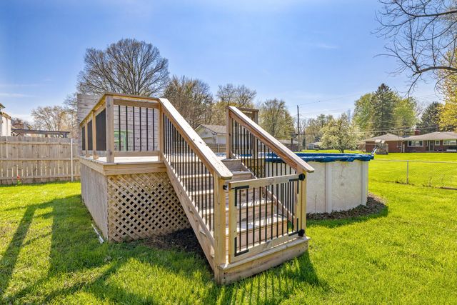 39259 N Blom Drive, Harrison Township, MI 48045