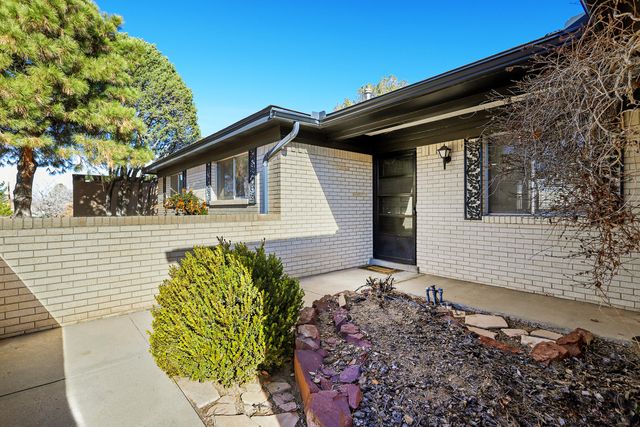 3704 Cheraz Road NE, Albuquerque, NM 87111