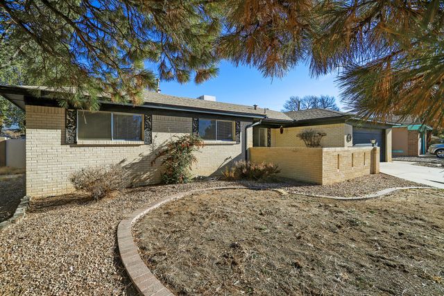 3704 Cheraz Road NE, Albuquerque, NM 87111