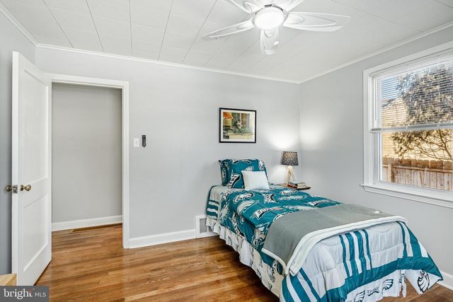 8 GARRETT RD, Wilmington, DE 19809