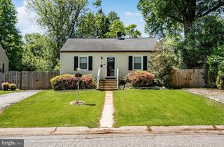 8 GARRETT RD, Wilmington, DE 19809