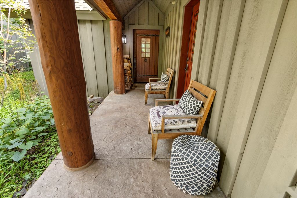 2128 Iron Horse Drive, Whitefish, MT 59937 photo 3