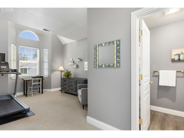 12398 Sw MEADER Way, Beaverton, OR 97008