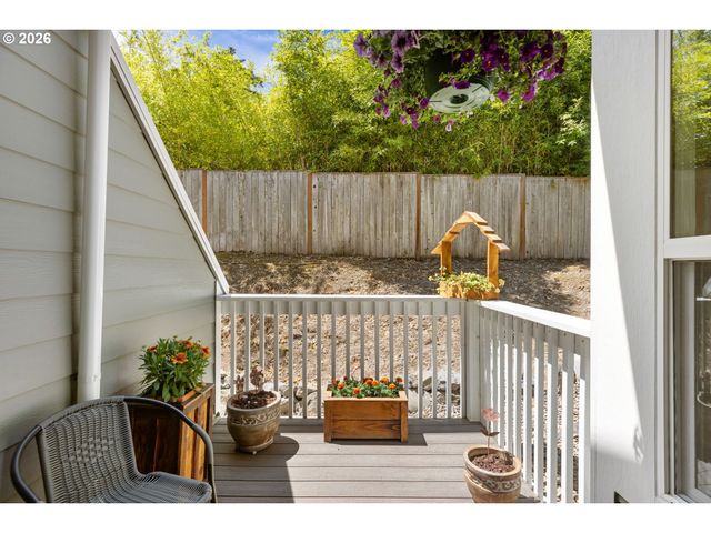 12398 Sw MEADER Way, Beaverton, OR 97008