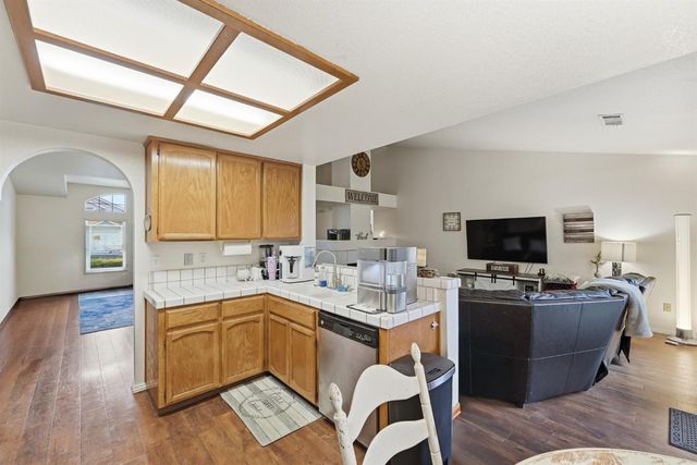 1577 Anconia St, Oakdale, CA 95361