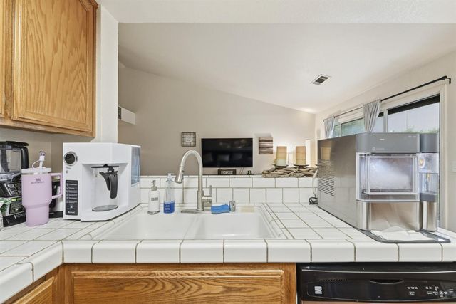 1577 Anconia St, Oakdale, CA 95361