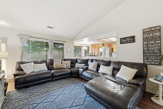 1577 Anconia St, Oakdale, CA 95361