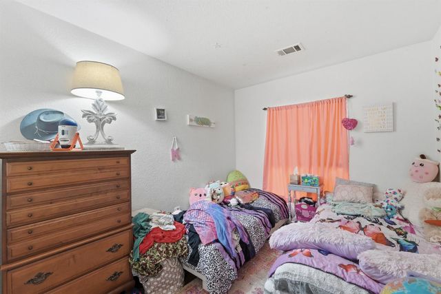 1577 Anconia St, Oakdale, CA 95361