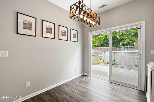 3023 N Rocklund Court, Wilmington, NC 28409