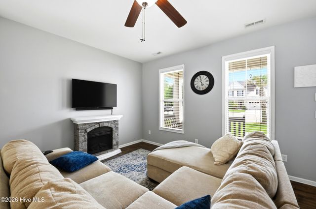 3023 N Rocklund Court, Wilmington, NC 28409