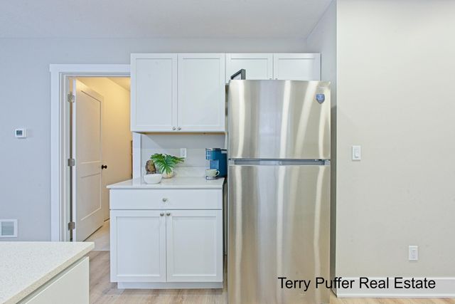 1221 Sanford Street, Muskegon City, MI 49441