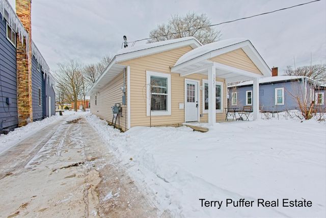 1221 Sanford Street, Muskegon City, MI 49441