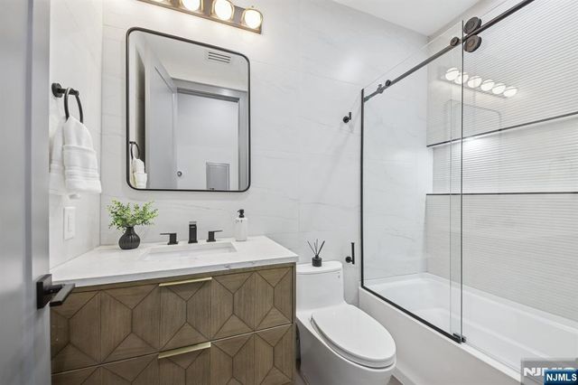 134 Hancock 3, Jersey City, NJ 07307