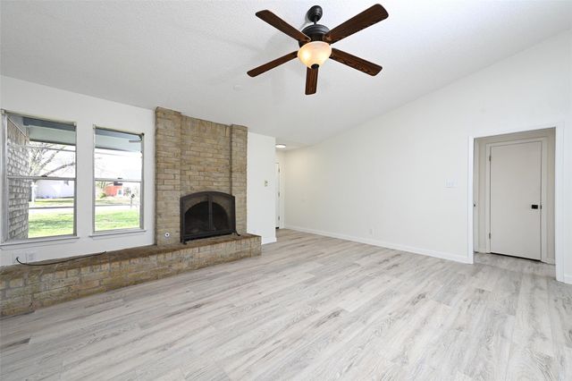 404 Northwood DR, Georgetown, TX 78628