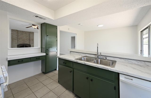 404 Northwood DR, Georgetown, TX 78628