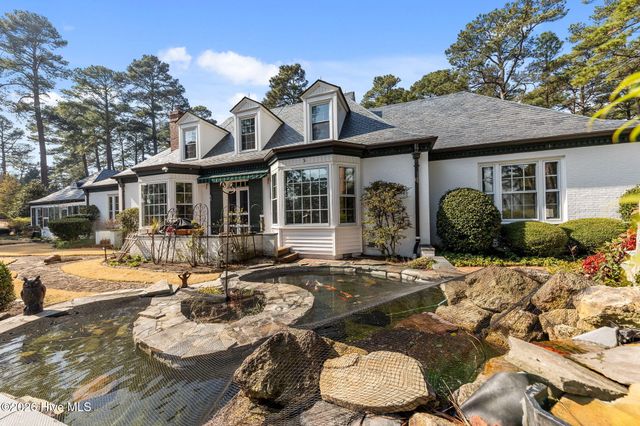 667 Yadkin Road, Southern Pines, NC 28387