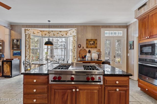 667 Yadkin Road, Southern Pines, NC 28387