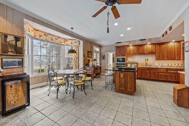 667 Yadkin Road, Southern Pines, NC 28387