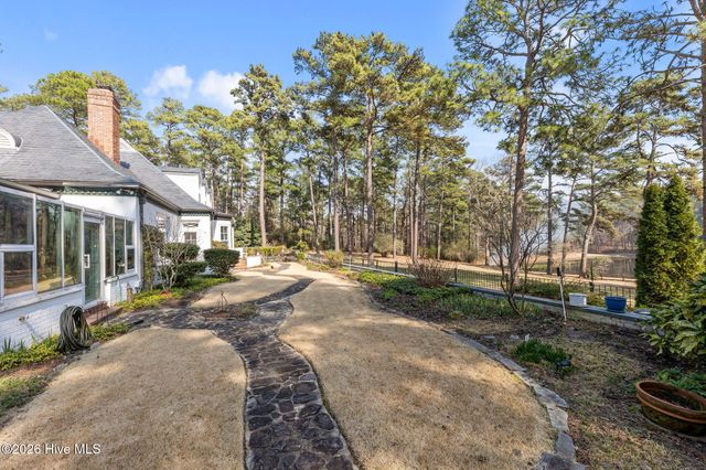 667 Yadkin Road, Southern Pines, NC 28387