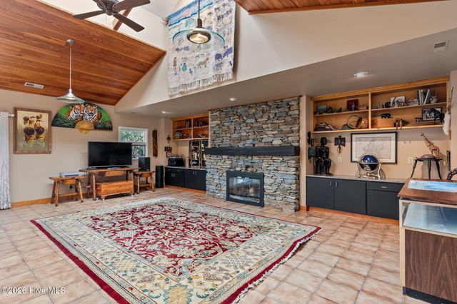 667 Yadkin Road, Southern Pines, NC 28387