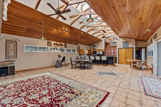 667 Yadkin Road, Southern Pines, NC 28387