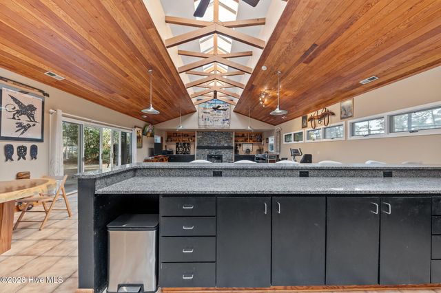 667 Yadkin Road, Southern Pines, NC 28387