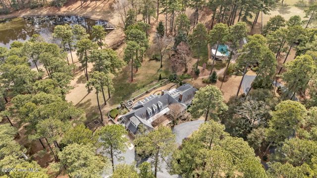 667 Yadkin Road, Southern Pines, NC 28387