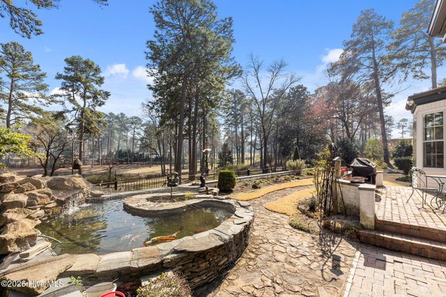 667 Yadkin Road, Southern Pines, NC 28387