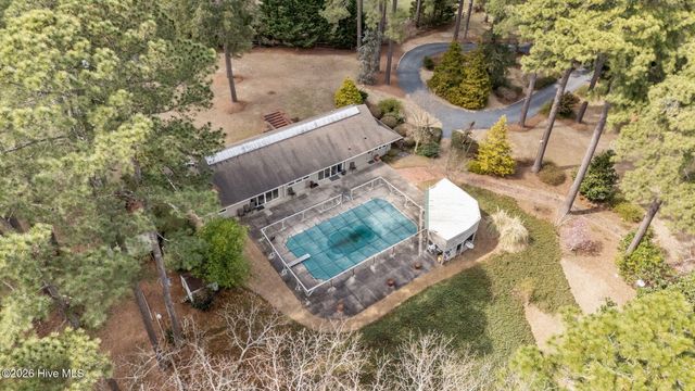 667 Yadkin Road, Southern Pines, NC 28387