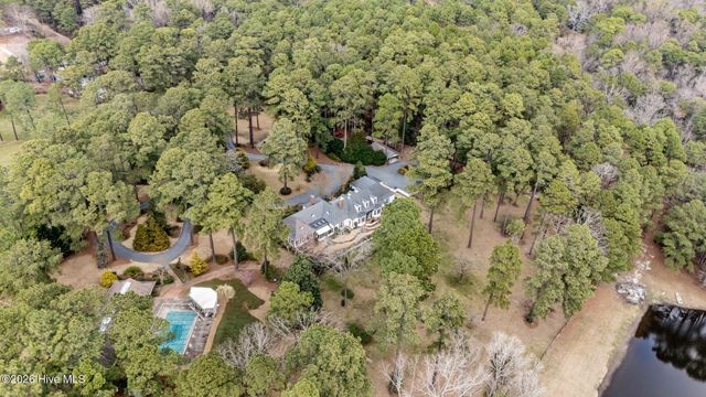 667 Yadkin Road, Southern Pines, NC 28387