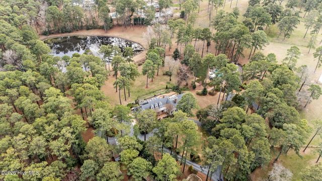 667 Yadkin Road, Southern Pines, NC 28387