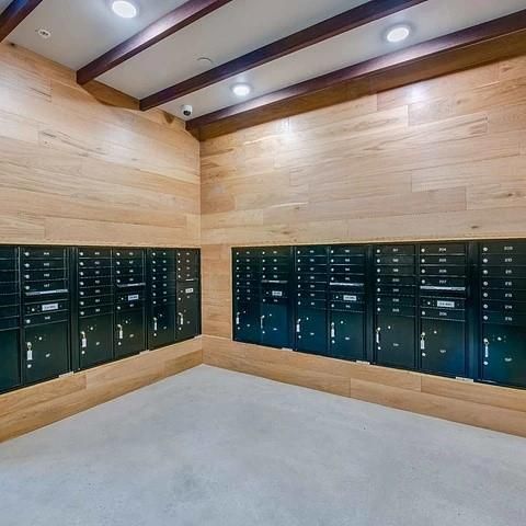 2232 Empire Central Drive 203, Dallas, TX 75235