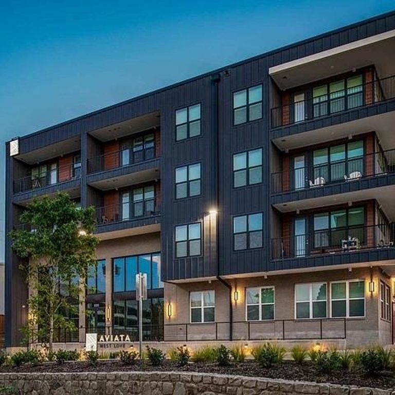 2232 Empire Central Drive 203, Dallas, TX 75235