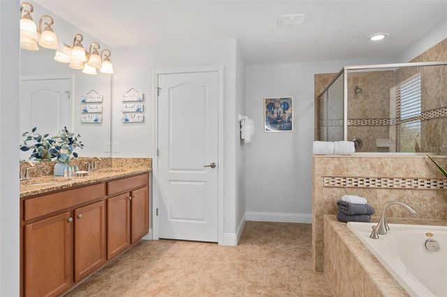 1450 MOON VALLEY DRIVE, Davenport, FL 33896