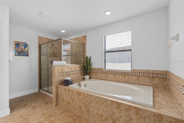 1450 MOON VALLEY DRIVE, Davenport, FL 33896