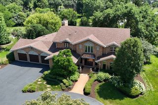 7 Horseshoe Lane, Lemont, IL 60439