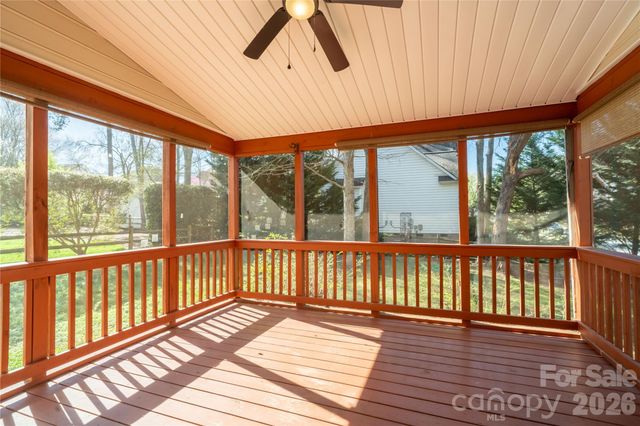 16905 Laureate Road 16, Huntersville, NC 28078