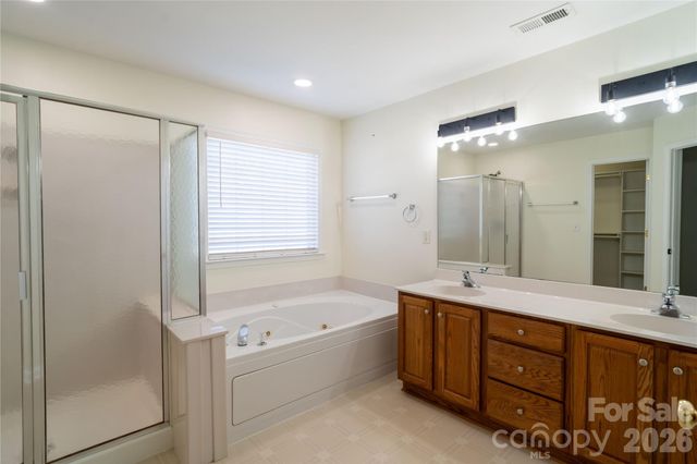 16905 Laureate Road 16, Huntersville, NC 28078