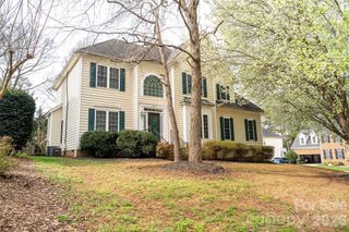 16905 Laureate Road 16, Huntersville, NC 28078