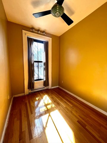 703 Massachusetts Ave 16, Boston, MA 02118