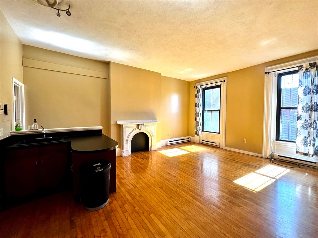 703 Massachusetts Ave 16, Boston, MA 02118