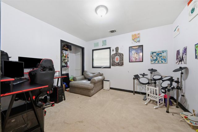 25921 Essex, New Caney, TX 77357