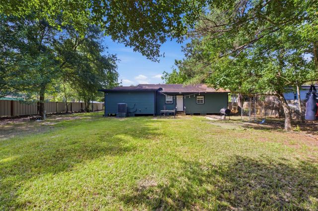 25921 Essex, New Caney, TX 77357