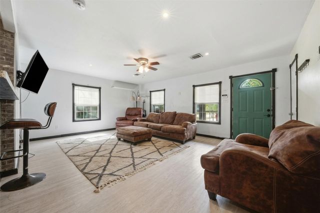 25921 Essex, New Caney, TX 77357