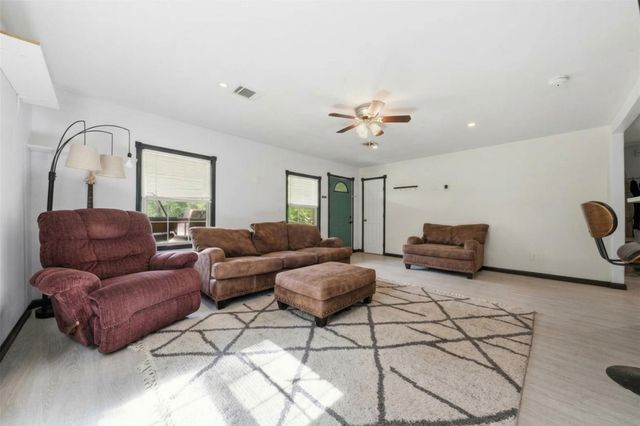 25921 Essex, New Caney, TX 77357