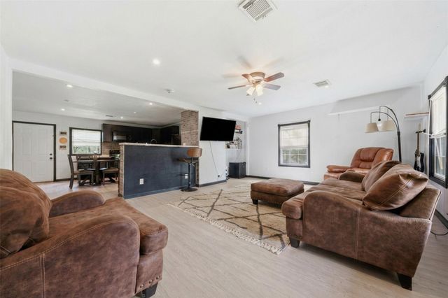 25921 Essex, New Caney, TX 77357